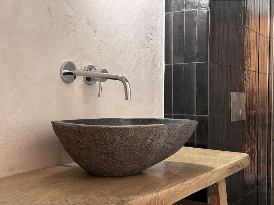 Natural Apartment In The City Center - Old Town ヴロツワフ エクステリア 写真